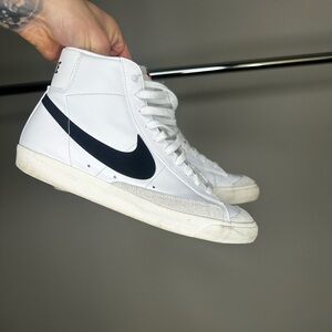 Nike Blazer Mid ‘77